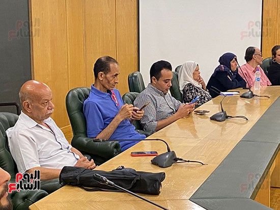 نقيب الصحفيين: حذف مادة حظر نشر الأخبار عن وقائع الجلسات خطوة إيجابية.. صور