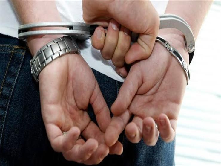 في دمياط وأسوان.. معلمين الفرفشة وتجار السلاح في قبضة الداخلية