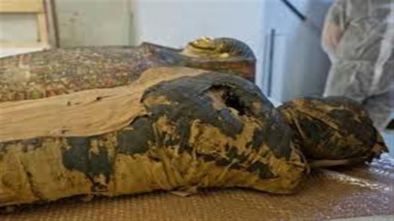 الحامل والصارخة والناطقة والمعلقة.. 34 صورة لأغرب المومياوات المصرية