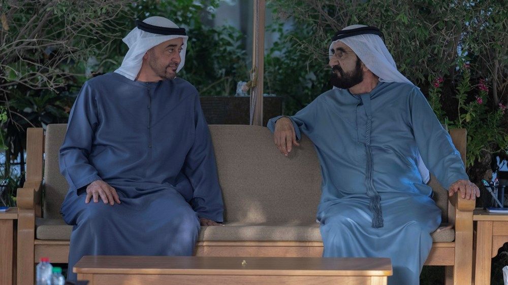 رئيس الدولة ومحمد بن راشد يناقشان توجهات وطنية جديدة
