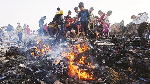 غارة إسرائيلية على قافلة مساعدات في غزة