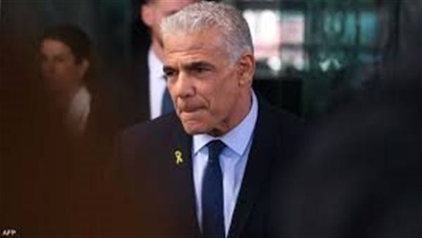 يائير لابيد يهاجم نتنياهو وحكومة الموت ويطالب بإغلاق الاقتصاد