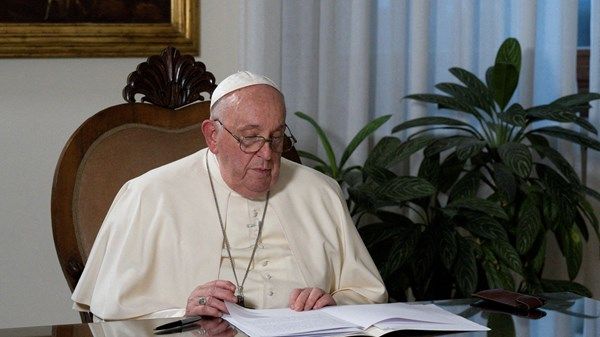 بابا الفاتيكان يبدأ أطول رحلة خارجية