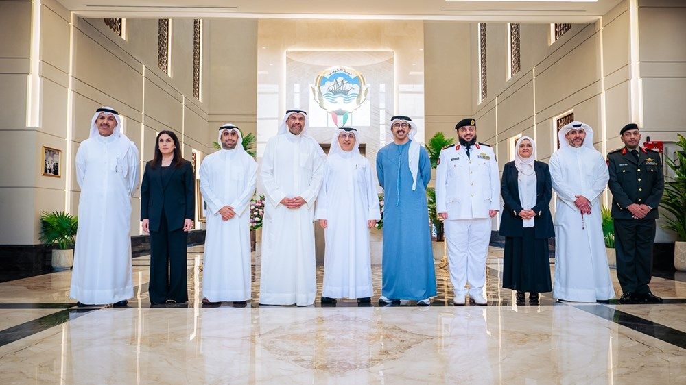 عبدالله بن زايد ووزير خارجية الكويت يفتتحان المبنى الجديد لسفارة الكويت بأبوظبي