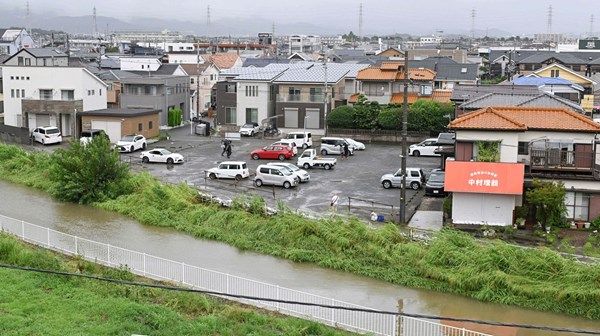 اليابان.. تحذيرات من انهيارات أرضية بسبب إعصار شانشان