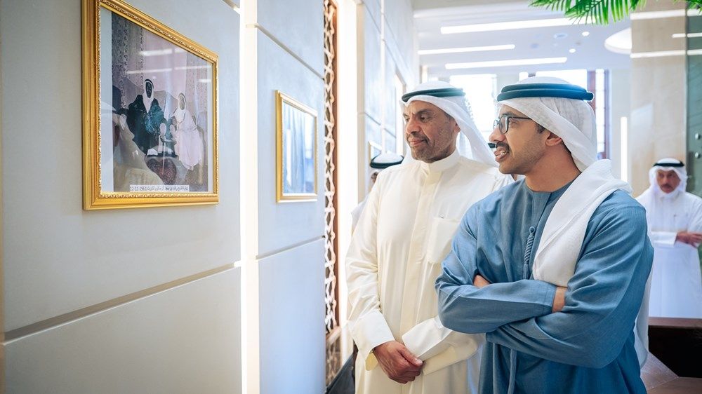 عبدالله بن زايد ووزير خارجية الكويت يفتتحان المبنى الجديد لسفارة الكويت بأبوظبي