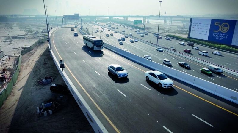 الامارات | «طرق دبي» تفتتح جسرين ضمن مشروع تطوير شارع الخيل