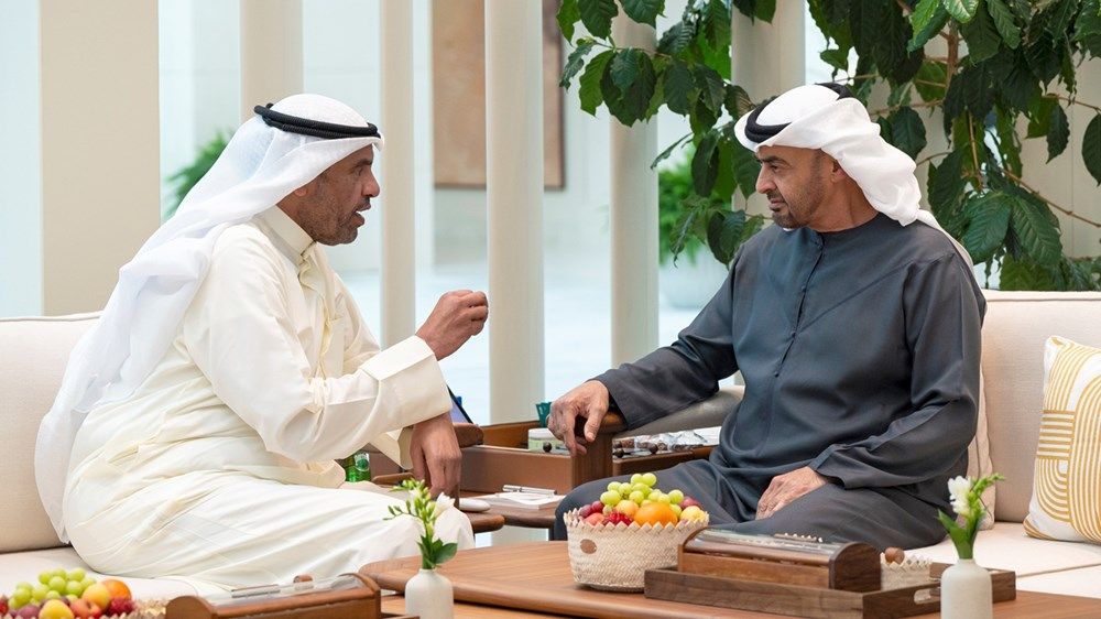 رئيس الدولة يستقبل وزير الخارجية الكويتي