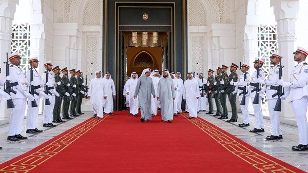 برئاسة محمد بن راشد.. مجلس الوزراء يطلع على نتائج جهود تطوير البنية التشريعية الاقتصادية والاستثمارية في الدولة