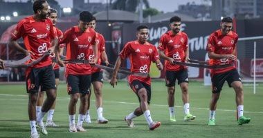 تيشيرت الأهلي الجديد يجذب الأنظار في بداية الاستعداد للموسم المقبل.. صور