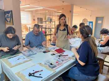 وزارة العمل والمعهد الفني الانطوني افتتحا دورة مكثفة في فن الفسيفساء