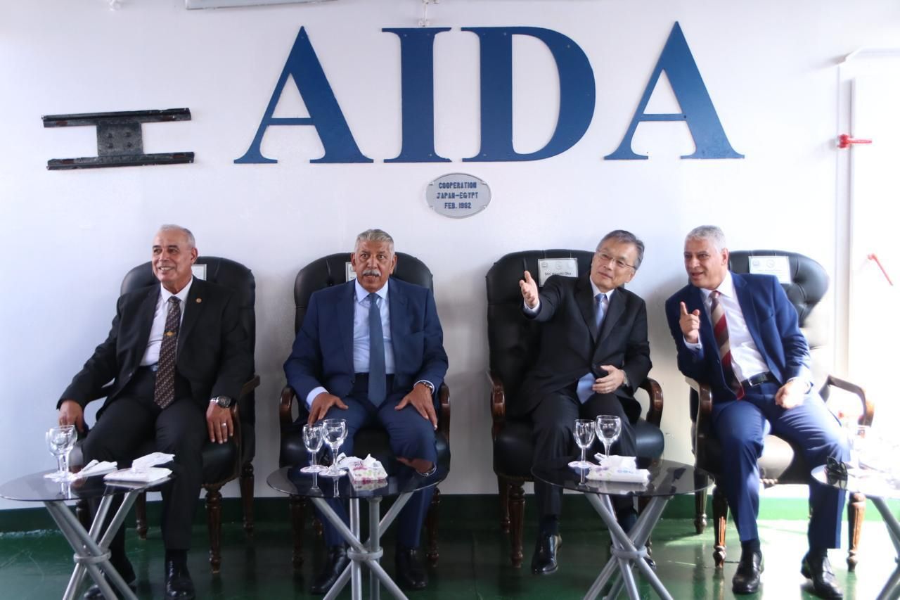 حرصا من اليابان على التعاون مع الدول الافريقية السفير أوكا هيروشى يزور السفينة "عايدة ٤"