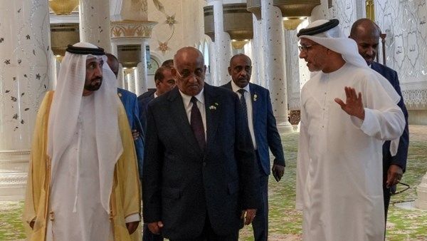 رئيس مجلس النواب في جيبوتي يزور جامع الشيخ زايد الكبير