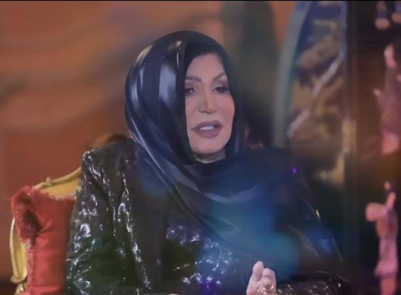 الامارات | بعد ضجة على وسائل التواصل .. نجوى فؤاد تنفي الإشاعات: "لن ألبس الحجاب مقابل راتب"