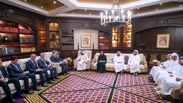 محمد بن راشد يستقبل تشن مينر عضو المكتب السياسي للجنة المركزية للحزب الشيوعي الصيني