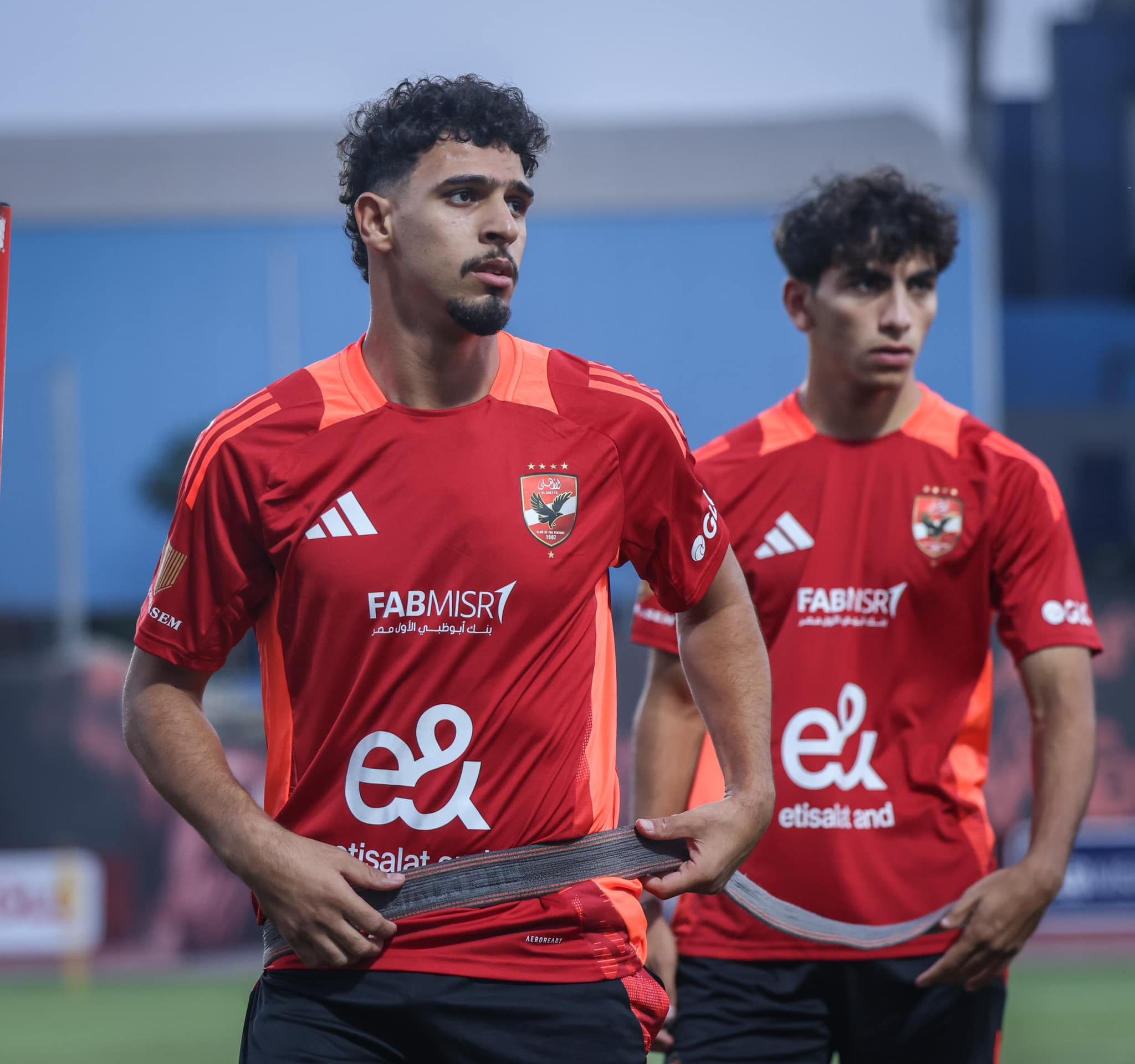 تيشيرت الأهلي الجديد يجذب الأنظار في بداية الاستعداد للموسم المقبل.. صور