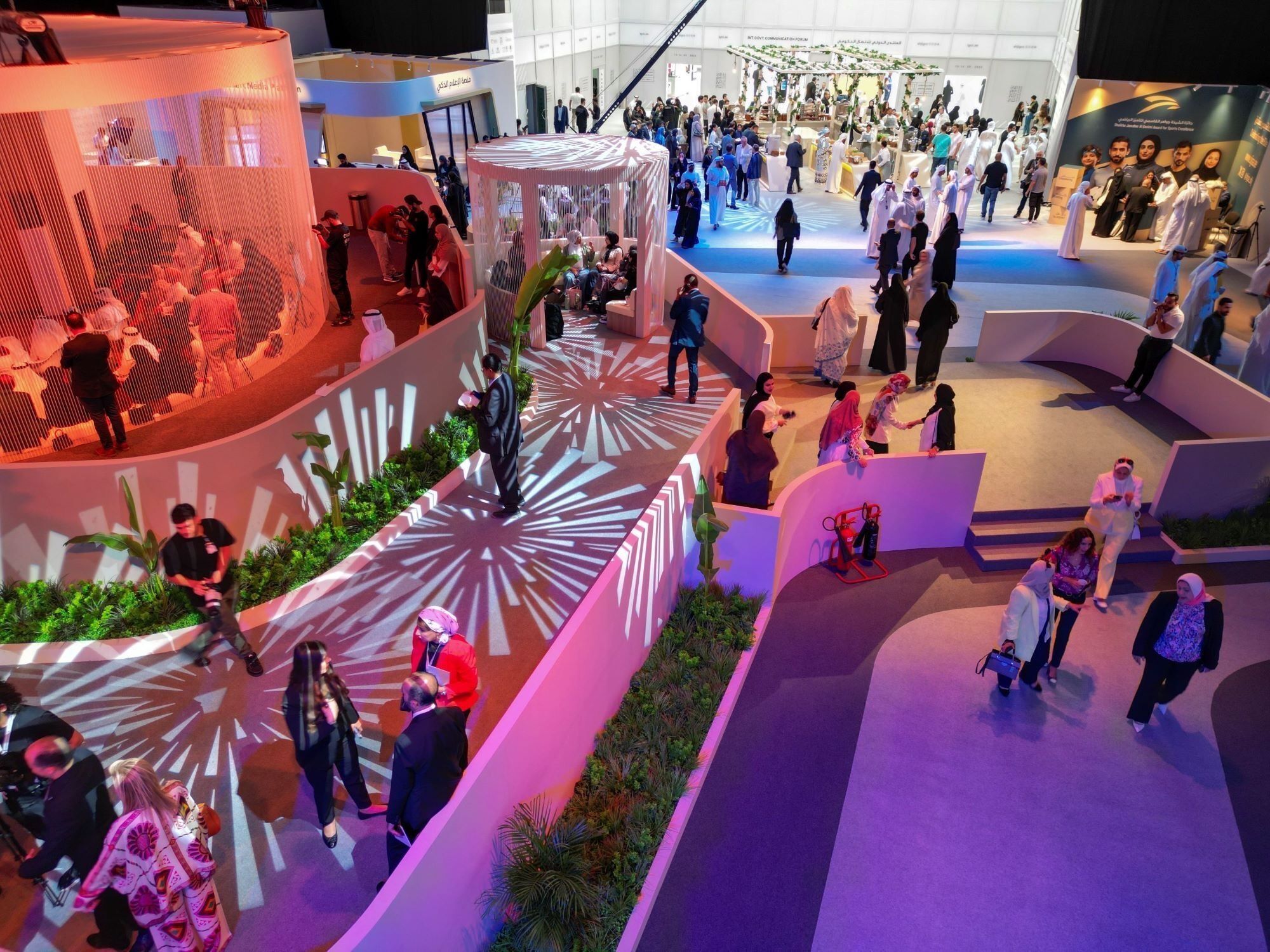 الامارات | غدا .. مسؤولون حكوميون وخبراء دوليون يجتمعون في الشارقة لوضع رؤى وتوصيات لمستقبل الاتصال