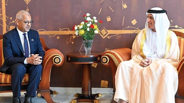 سعود بن صقر يستقبل سفير أستراليا
