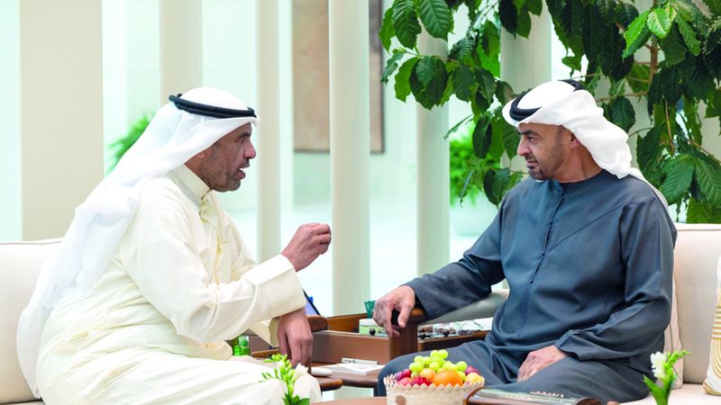 الامارات | رئيس الدولة يبحث مع وزير الخارجية الكويتي تعزيز العمل الخليجي المشترك