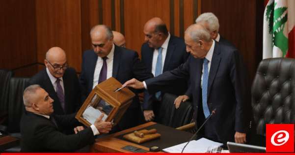 الحراك الرئاسي فرنسي بالدرجة الأولى والمعطيات الداخلية غير مشجّعة