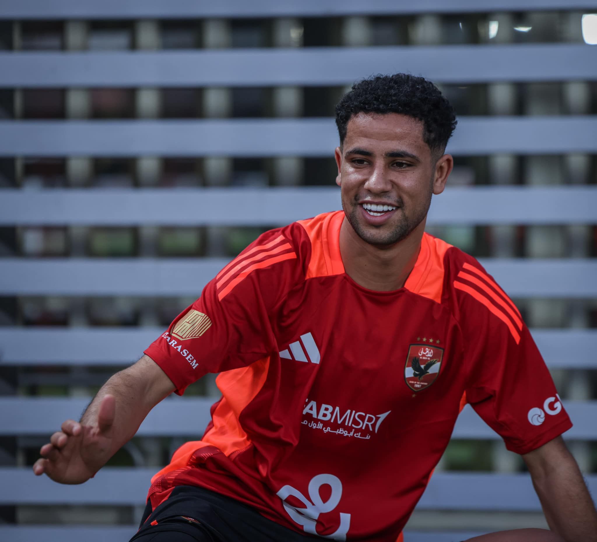 تيشيرت الأهلي الجديد يجذب الأنظار في بداية الاستعداد للموسم المقبل.. صور