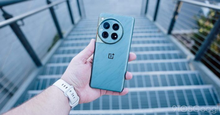 تكنولوجيا: هاتف OnePlus 13 قد يصل في أقرب وقت من شهر أكتوبر