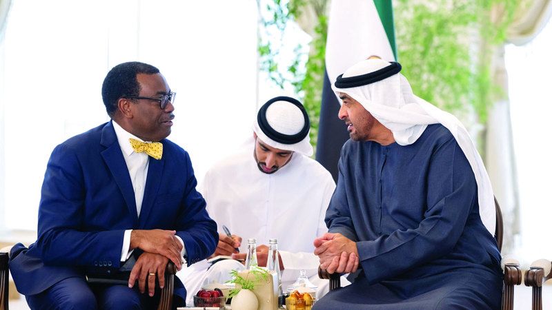 الامارات | رئيس الدولة يؤكد حرص الإمارات على تعميق علاقاتها الاقتصادية والاستثمارية مع إفريقيا