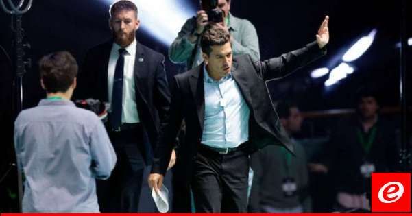 هآرتس: اتهامات لوزير الشتات الإسرائيلي بهدر المال العام على زيارات خارجية