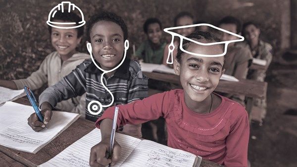 الهلال الأحمر يطلق حملته السنوية لدعم التعليم ومساعدة آلاف الطلاب