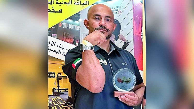 الامارات | الشحي يطمح لذهبية العرب في مصارعة الذراعين