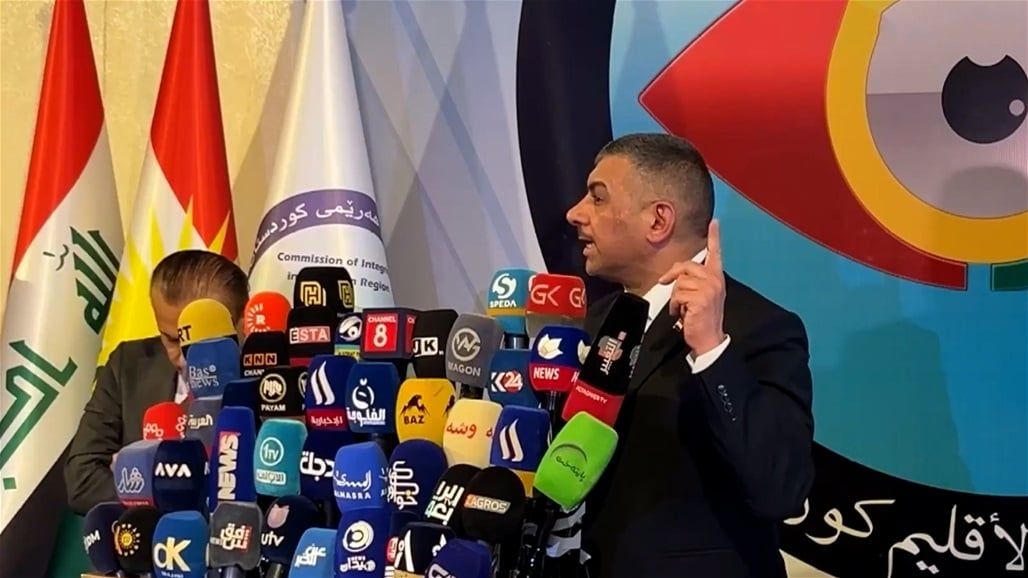 "انقذوني من حيتان الفساد".. ما الذي يجري داخل هيأة النزاهة؟