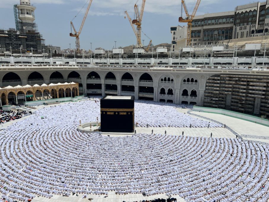 السعودية | خطبتا الجمعة من المسجد الحرام والمسجد النبوي