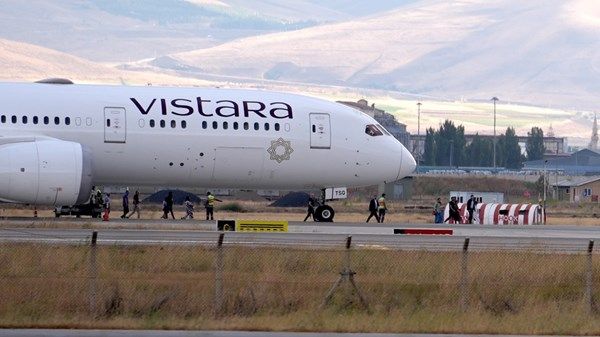 هبوط اضطراري لطائرة بعد تهديد بوجود قنبلة