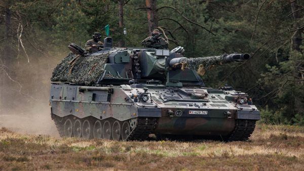 ألمانيا تعتزم إرسال 12 مدفعًا ذاتي الحركة إلى أوكرانيا