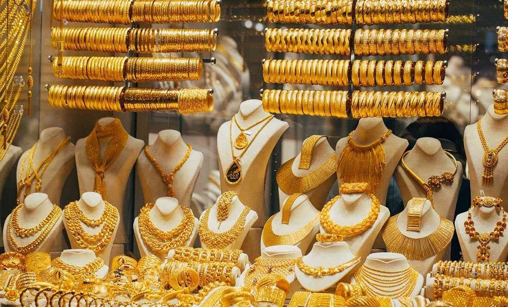 انخفاض في سعر الذهب مع بداية التعاملات