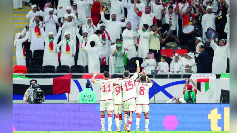 الامارات | جمهور الإمارات دعم «الأبيض» بشكل فاعل داخل استاد أحمد بن علي