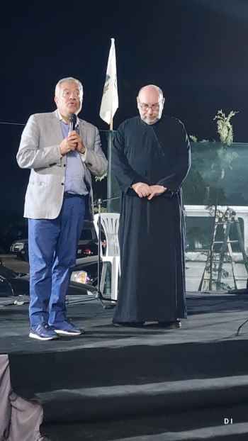 رعيّة الشويفات للروم الأرثوذكس احتفلت بالقداس الإلهي في كنيسة مار ميخائيل لمناسبة عيد ميلاد والدة الإله