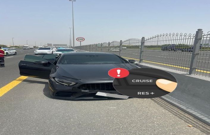 الامارات | شرطة دبي تنقذ سائقاً تعطل مُثبت السرعة في مركبته بشكل مفاجئ