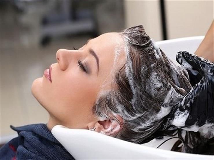 ما أضرار غسل الشعر يوميا؟