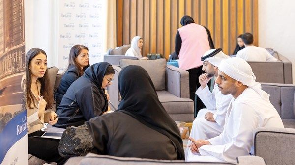 «تنمية الموارد البشرية الإماراتية» يقدّم 190 فرصة وظيفية للمواطنين
