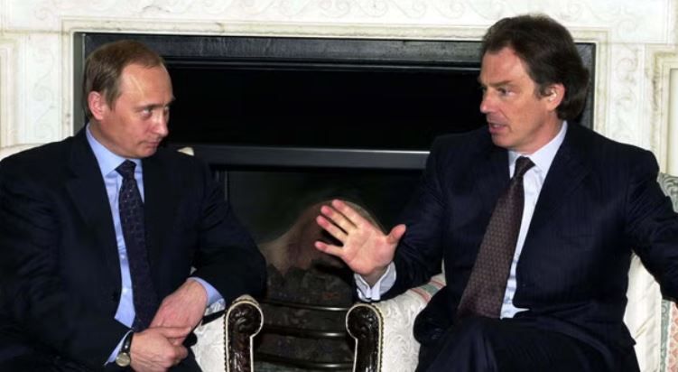 توني بلير ينتقد خروج بريطانيا من الاتحاد الأوروبي ويحملها نتيجة الهجرة