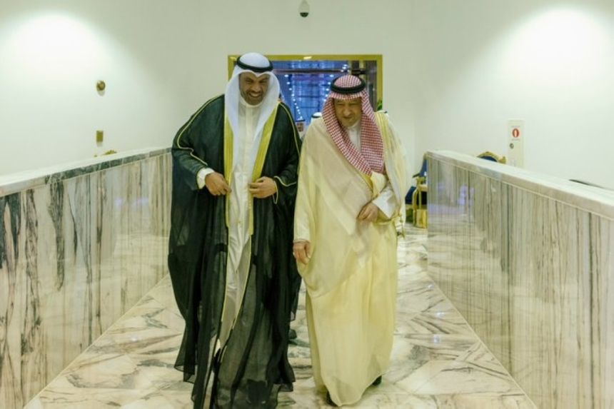وزيرا خارجية الكويت والبحرين يصلان الرياض