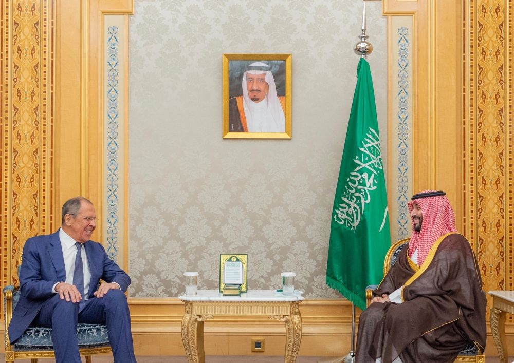 ولي العهد يلتقي وزير الخارجية الروسي