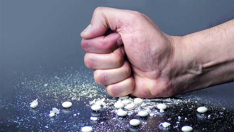 الامارات | الترويج الإلكتروني.. مخدرات في خانة التعليقات