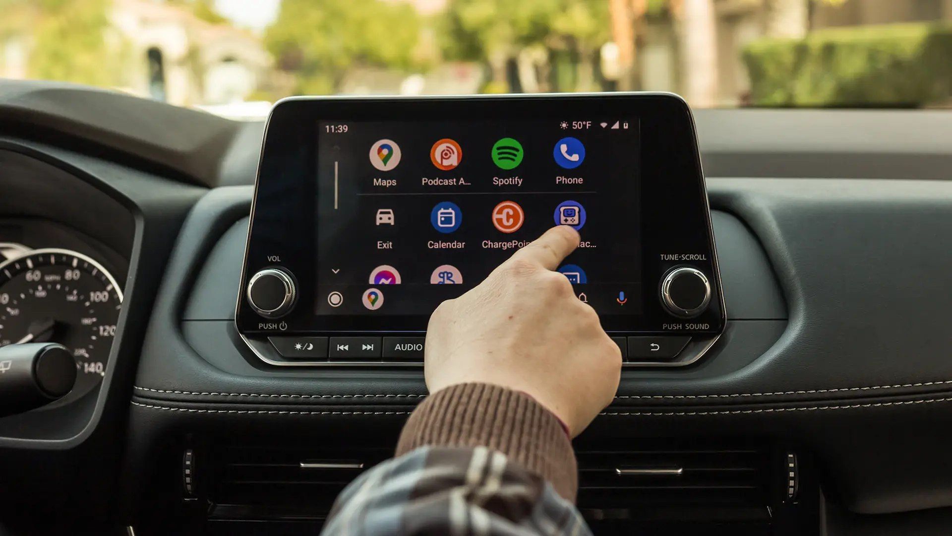 تكنولوجيا: ما الجديد بآخر تحديث لنظام Android AUTO 12.8؟