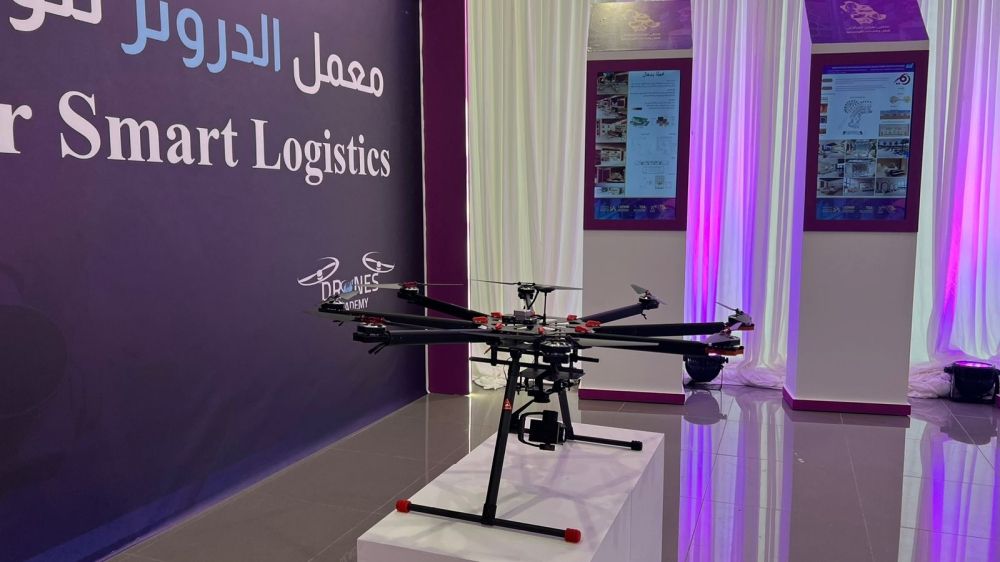 صور| معمل الدرونز بجامعة جدة: 15 مشروعًا بحثيًا.. وتركيب 25 مسيرة