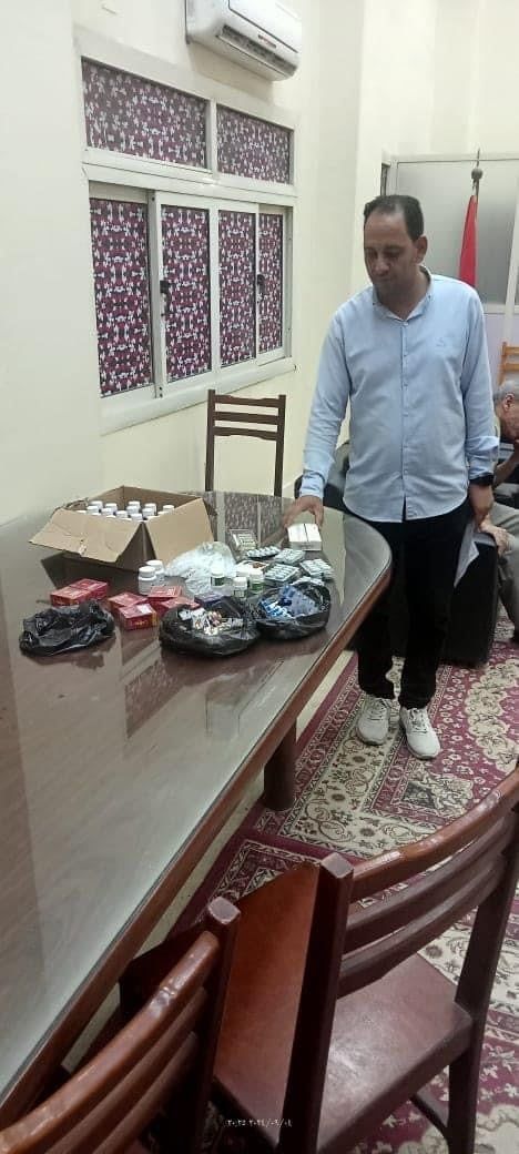 محافظة الجيزة تغلق منشآت طبية تدار دون ترخيص بالوراق والصف