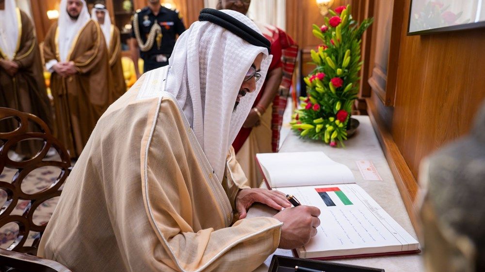 ولي عهد أبوظبي يبحث مع رئيسة الهند علاقات الصداقة والتعاون بين البلدين