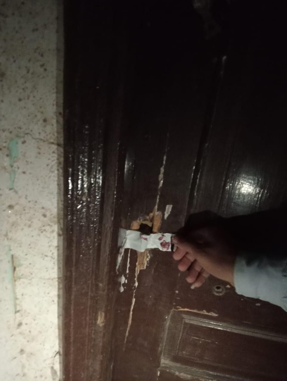 محافظة الجيزة تغلق منشآت طبية تدار دون ترخيص بالوراق والصف