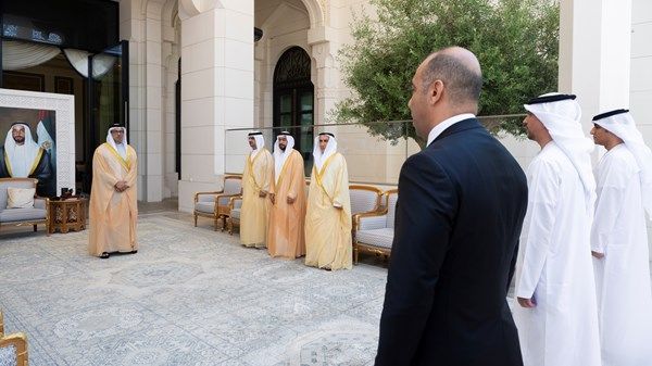 أمام منصور بن زايد.. سبعة قضاة وأعضاء نيابة جدد يؤدون اليمين القانونية